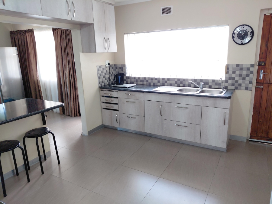 4 Bedroom Property for Sale in Heuwelkruin Eastern Cape